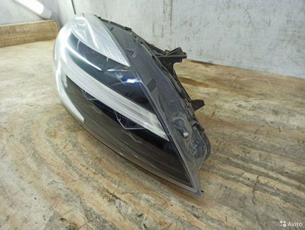 Фара LED передняя правая Volvo V40 Cross Country 2