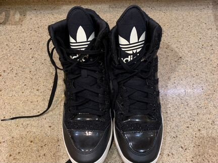 Сникерсы Adidas, оригинал, размер на фото