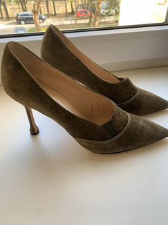 Замшевые туфли Manolo Blahnik