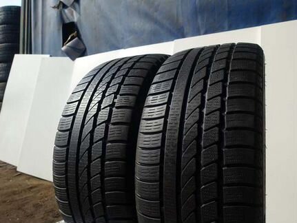 235 60 18 Hankook Ice bear w300 b w