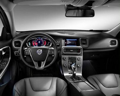 Торпеда volvo s60 новый кузов (airbag )