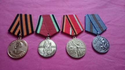 Кинотеатральные муляжи медалей