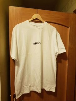 Футболка vetements