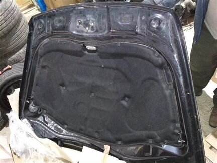 Капот чёрный Volkswagen Touareg 2002