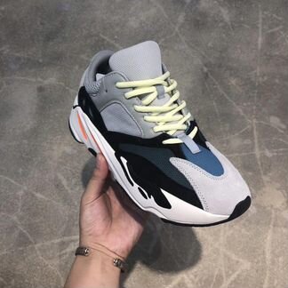 Кроссовки yeezy 700