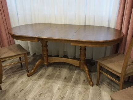 Стол обеденный