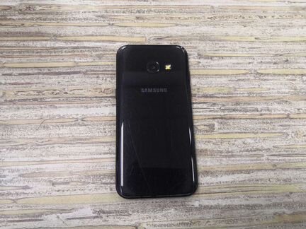 Телефон Samsung А3