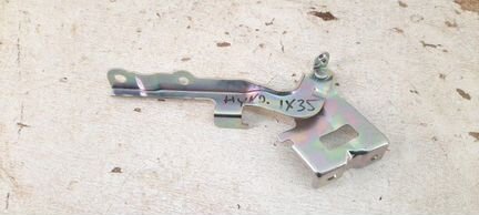 Петля Капота передняя правая Hyundai Ix35 1
