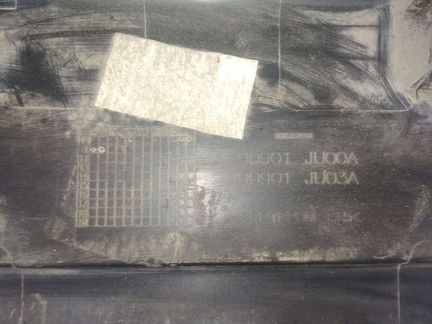 Накладка на крышку багажника