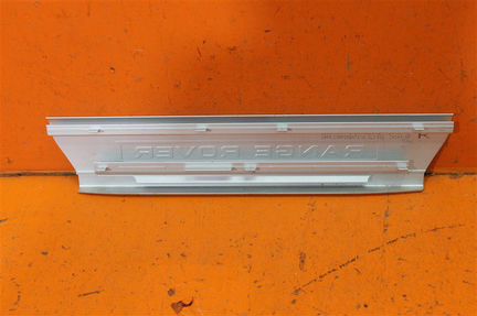 Накладка порога правая Land Rover Range Rover