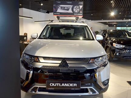 Mitsubishi Outlander 2.4 CVT, 2020