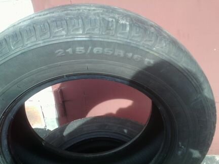 Продаю летние шины 215/65/16C Kumho Radial 857