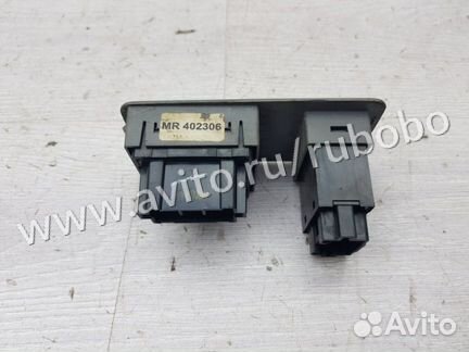 Блок кнопок Mitsubishi Galant 8 USA 4G64 2003