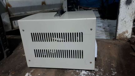 Стабилизатор напряжения sassin svc-3000w