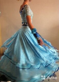 Новое платье стандарт, с камнями, на рост 145-155
