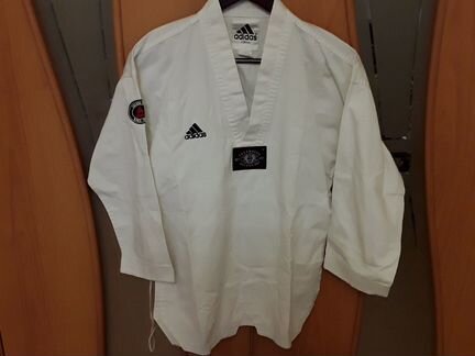 Костюм для занятий таеквондо рост 150 фирма adidas
