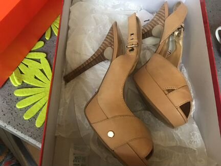 Босоножки Guess 6,5