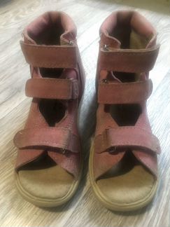 Босоножки Protetika 30 р