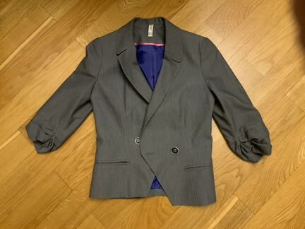 Пиджаки и жакеты женские