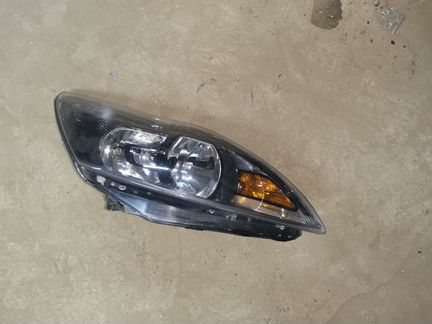 Фара правая Focus 2 рестайлинг с черной сеткой