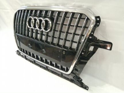 Решетка радиатора передняя Audi Q5 8R 2008-2017