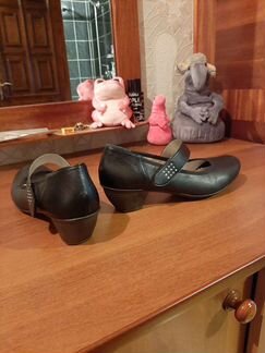 Обувь новая, кожаная rieker, 42 размер