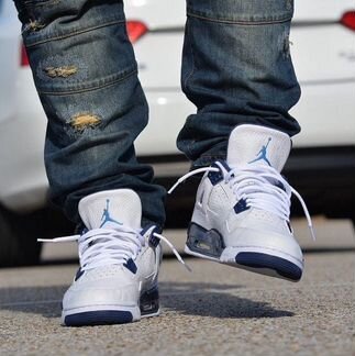 Кроссовки Nike Air Jordan Retro 4