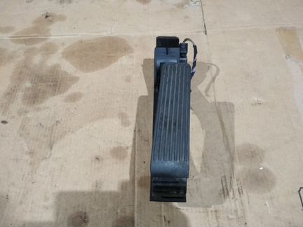 Педаль газа Mercedes W203