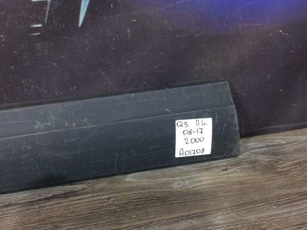 Молдинг передней двери Audi Q5 Ауди Q5