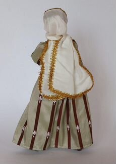 Кукла в праздничном костюме донской казачки