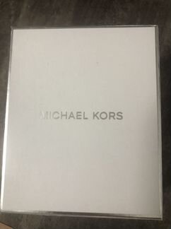 Помпон Michael Kors