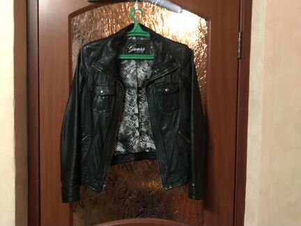 Кожаная куртка Guess