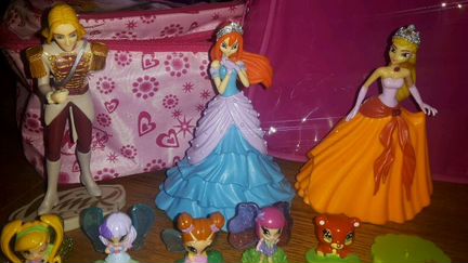 Косметичка, подушка, фигурки и др. Winx, Pop Pixie