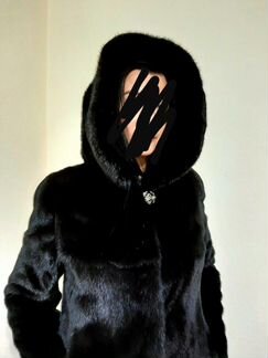 Продам норковую шубу (black nafa)