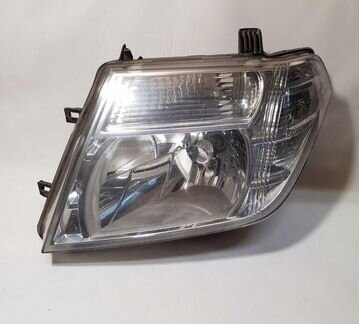 Фара передняя левая Nissan Pathfinder(Navar 101611