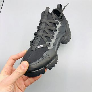 Демисезонные кроссовки Dior