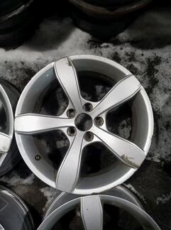 Диски бу оригинал R16 LU на Audi