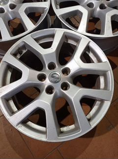 Диски бу оригинал R18 P на Nissan