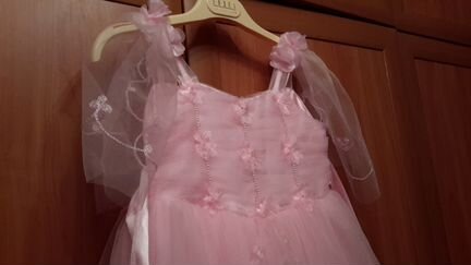 Платье празднчное