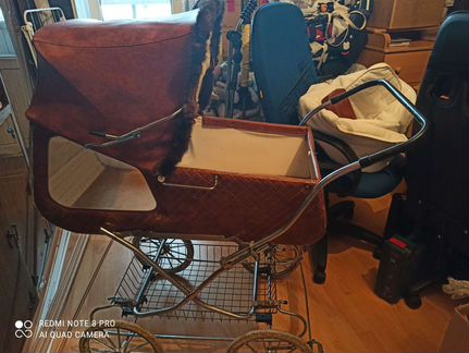 Ретро коляска