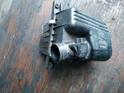 Корпус воздушного фильтра Suzuki Grand Vitara