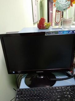 Монитор samsung