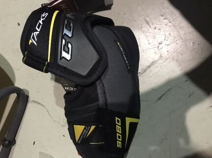Хоккейные локти CCM