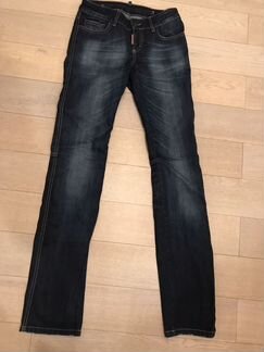 Джинсы dsquared2 28-й размер