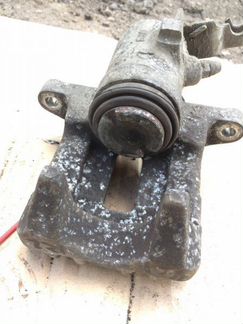 Суппорт задний левый Skoda Octavia A5 Рестайлинг