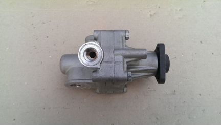Насос гидроусилителя Ауди А4 А6 Пассат