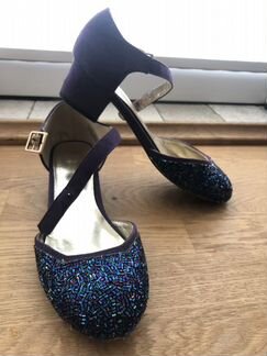 Туфельки детские с каблучком 33 размер