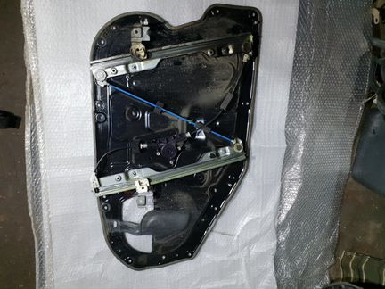 Стеклоподъемник передний правый Infiniti G V36 3.5