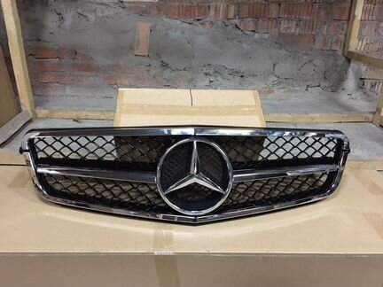 Решетка радиатора Mercedes C204 W 204 Мерседес