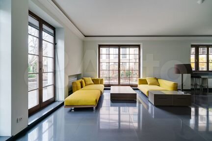 6-к квартира, 240 м², 1/5 эт.